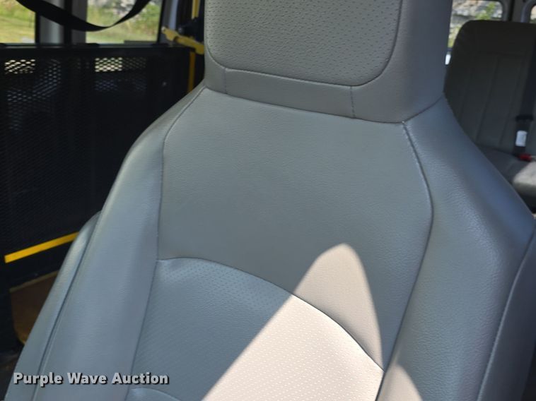 image for item DQ5130 2014 Ford E250 Super Duty handicap accessible van