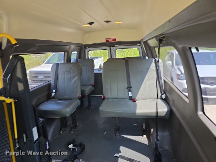 image for item DQ5130 2014 Ford E250 Super Duty handicap accessible van