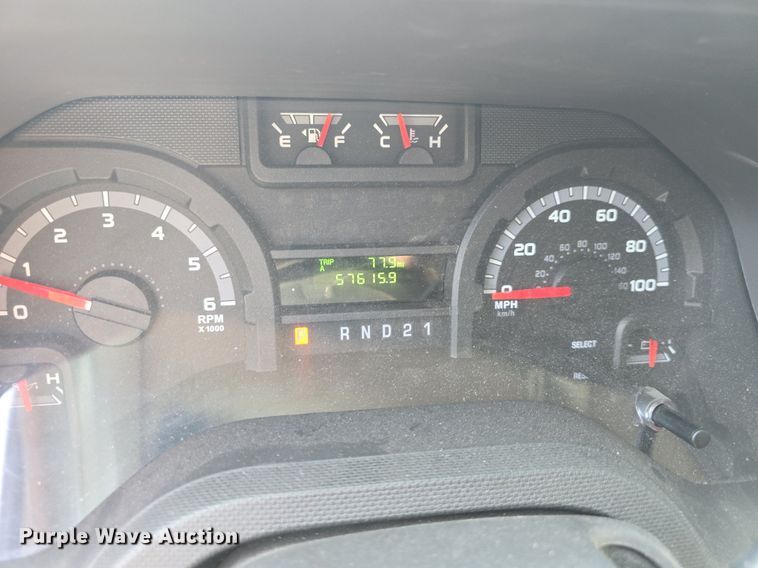 image for item DQ5130 2014 Ford E250 Super Duty handicap accessible van