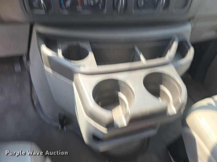 image for item DQ5130 2014 Ford E250 Super Duty handicap accessible van