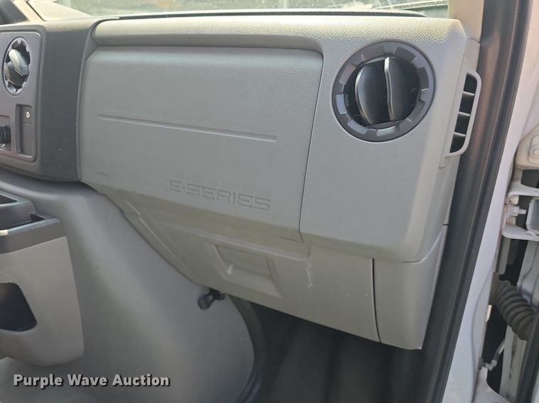 image for item DQ5130 2014 Ford E250 Super Duty handicap accessible van