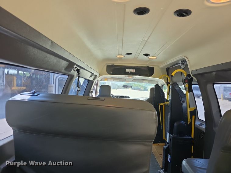 image for item DQ5130 2014 Ford E250 Super Duty handicap accessible van