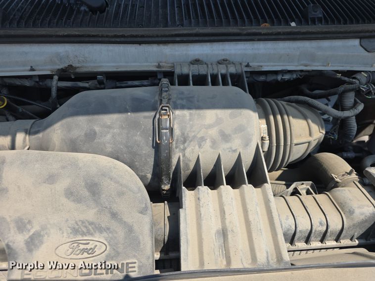 image for item DQ5130 2014 Ford E250 Super Duty handicap accessible van