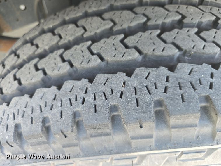 image for item DQ5130 2014 Ford E250 Super Duty handicap accessible van