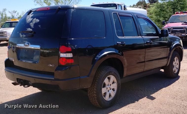 image for item DQ6152 2010 Ford  Explorer SUV