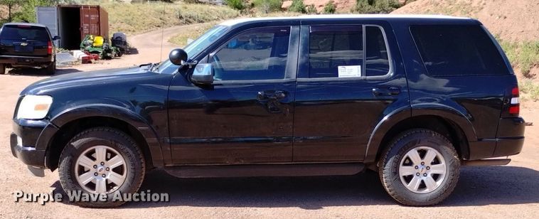image for item DQ6152 2010 Ford  Explorer SUV