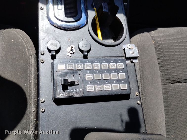image for item DQ6152 2010 Ford  Explorer SUV