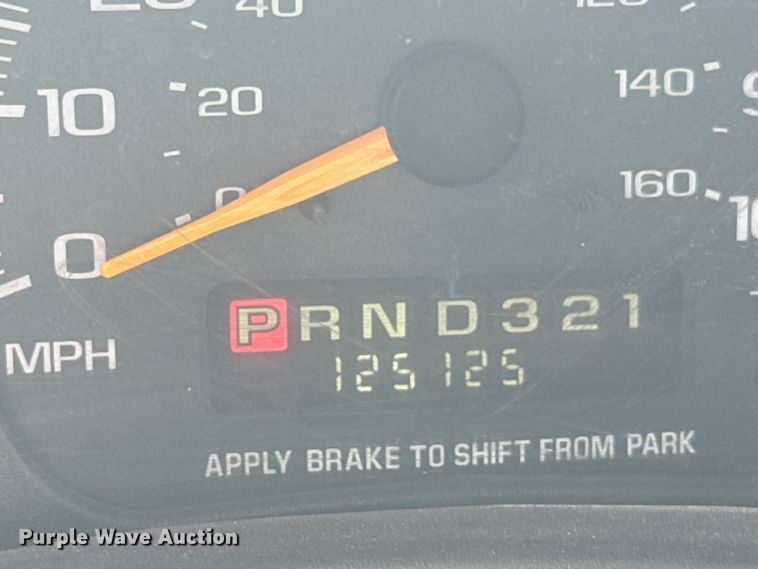 image for item DQ6834 2001 Chevrolet High Cube Express school bus