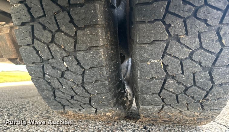 image for item DQ6834 2001 Chevrolet High Cube Express school bus