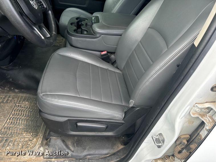 image for item DQ6872 2017 Dodge Ram 1500 Quad Cab pickup truck