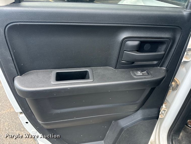 image for item DQ6872 2017 Dodge Ram 1500 Quad Cab pickup truck