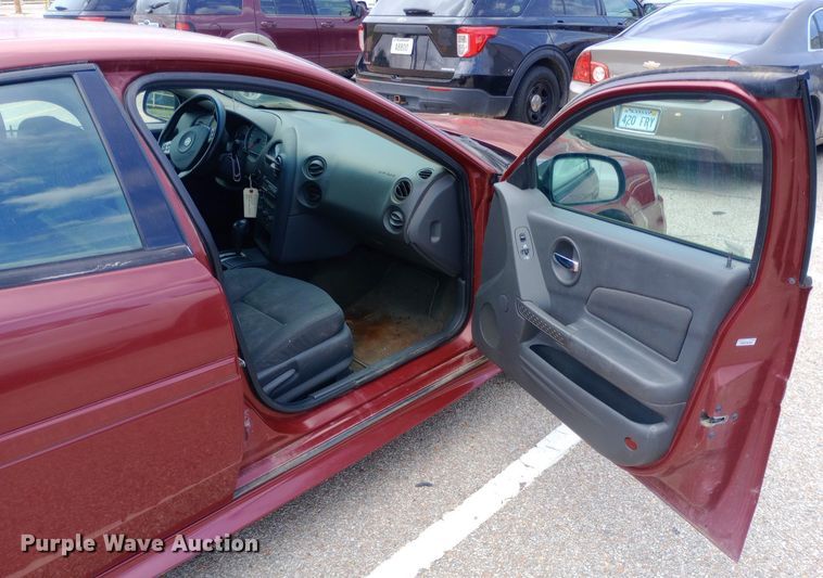 image for item DQ7198 2004 Pontiac Grand Prix GT 