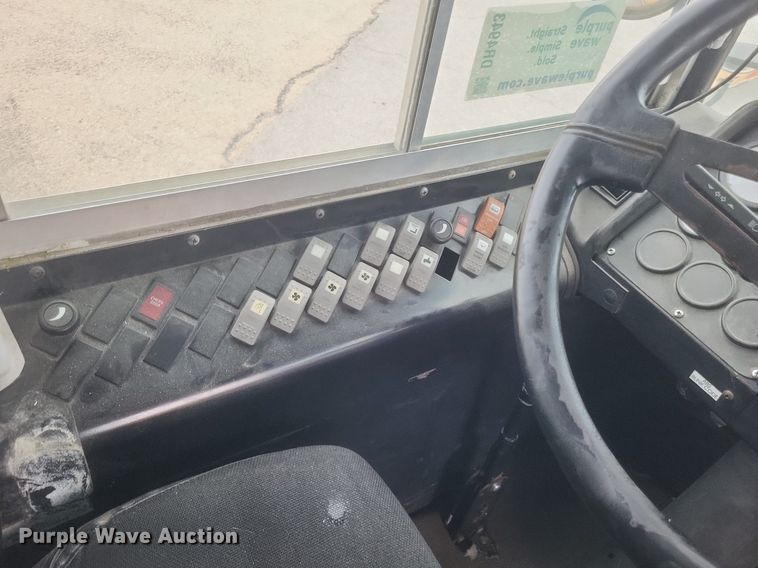 image for item DR4943 2006 Thomas  school bus