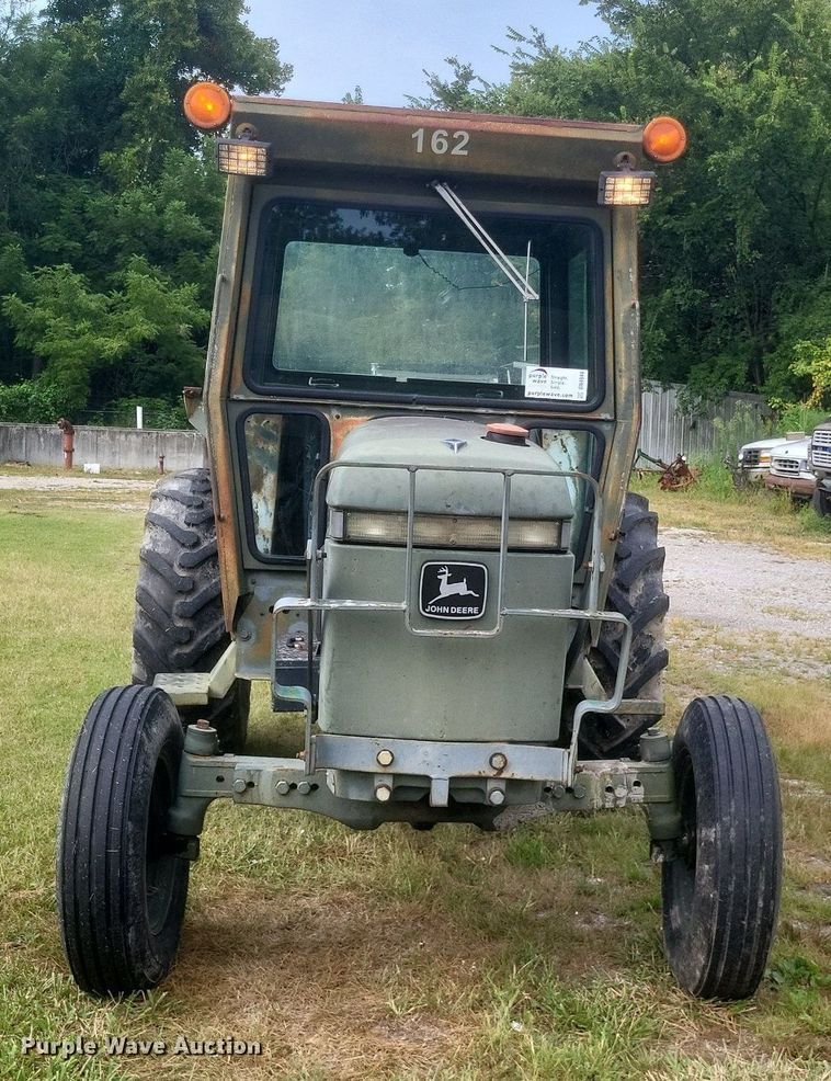 image for item DR4944 John Deere  2555 tractor