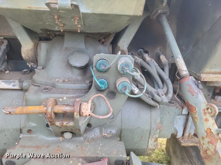 image for item DR4944 John Deere  2555 tractor