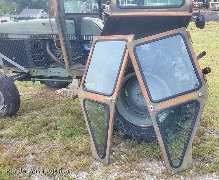 image for item DR4944 John Deere  2555 tractor