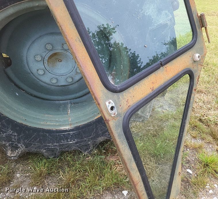 image for item DR4944 John Deere  2555 tractor