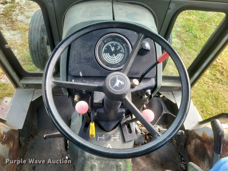 image for item DR4944 John Deere  2555 tractor