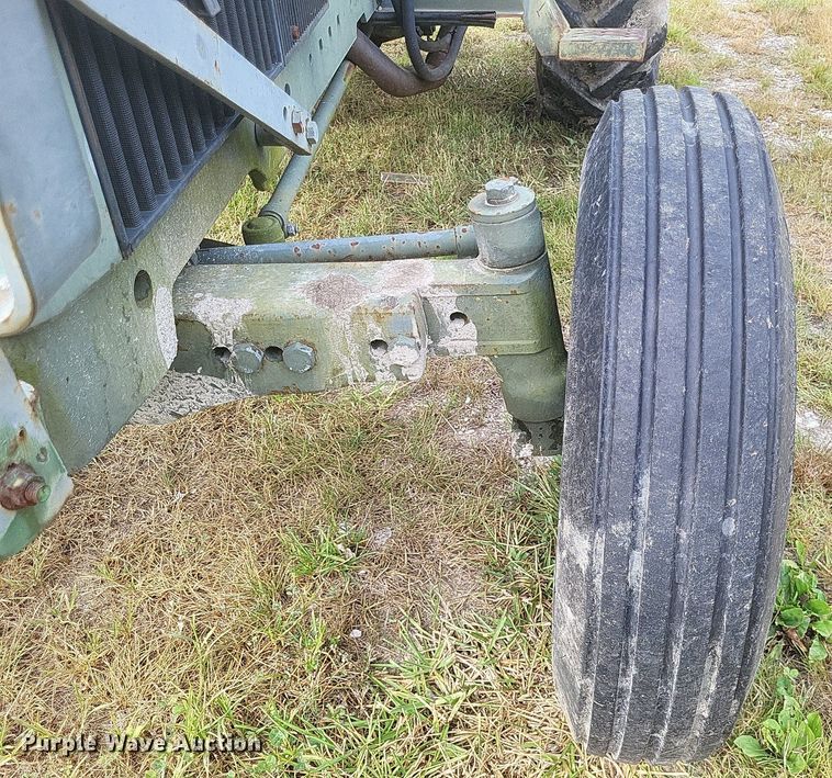 image for item DR4944 John Deere  2555 tractor