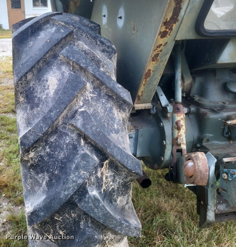 image for item DR4944 John Deere  2555 tractor