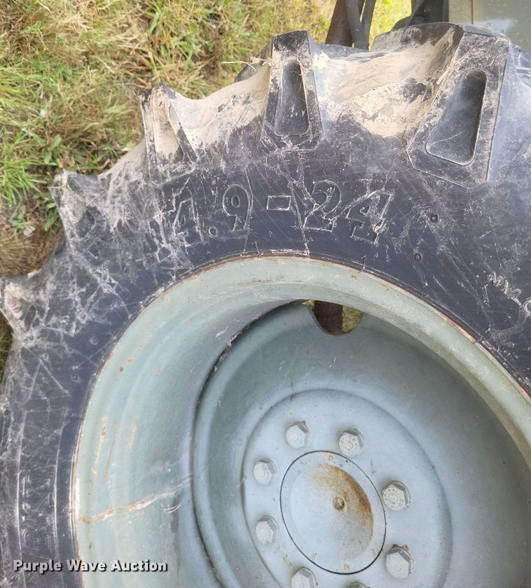 image for item DR4944 John Deere  2555 tractor