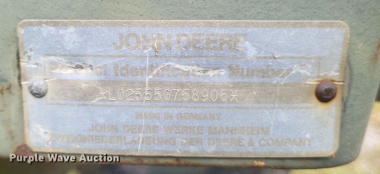 image for item DR4944 John Deere  2555 tractor