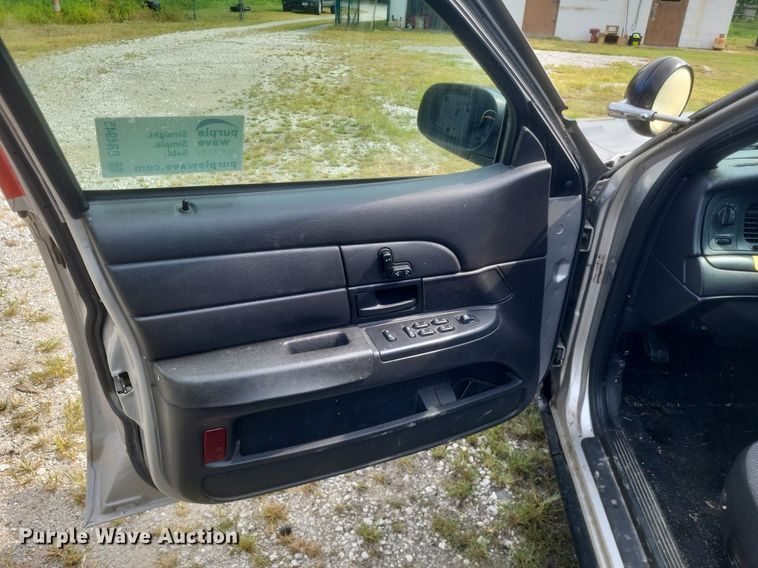 image for item DR4945 2008 Ford  Crown Victoria Police Interceptor  