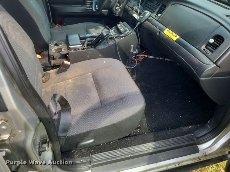 image for item DR4945 2008 Ford  Crown Victoria Police Interceptor  