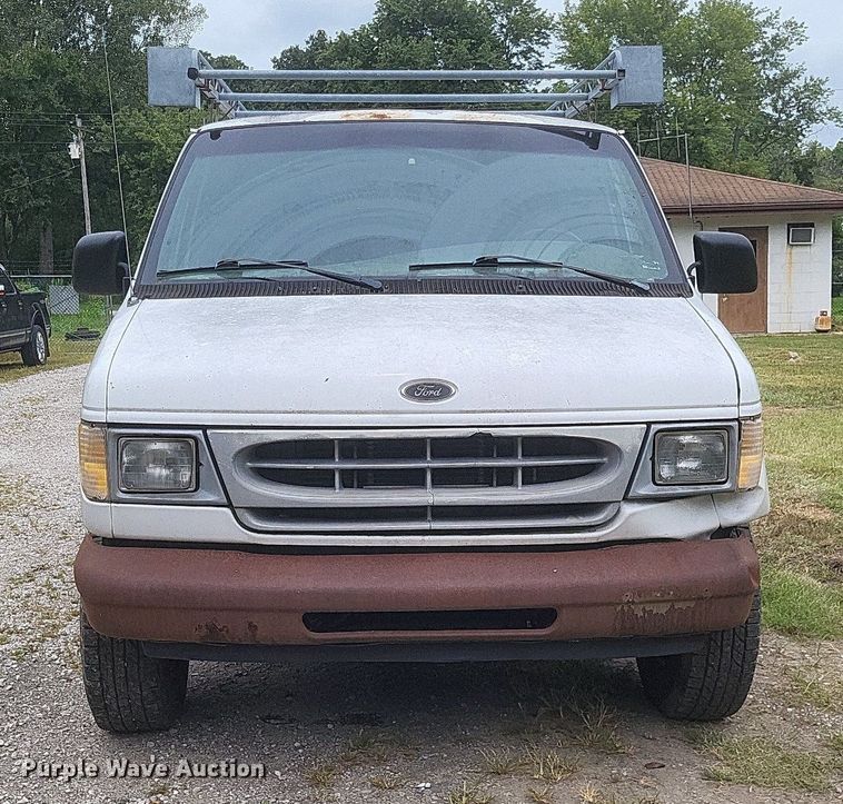 image for item DR4946 2000 Ford  E250 van