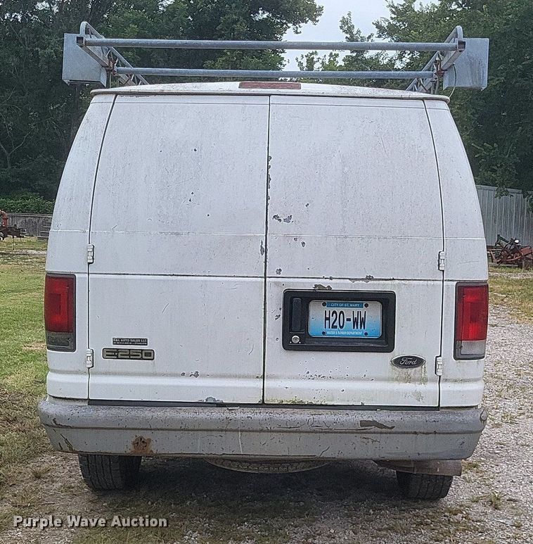 image for item DR4946 2000 Ford  E250 van