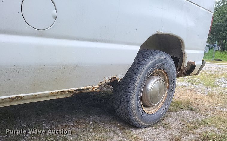 image for item DR4946 2000 Ford  E250 van