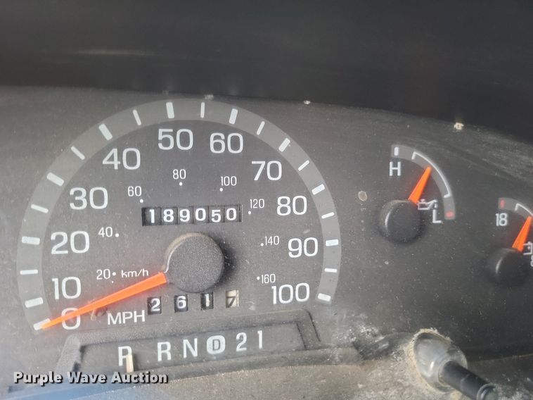 image for item DR4946 2000 Ford  E250 van