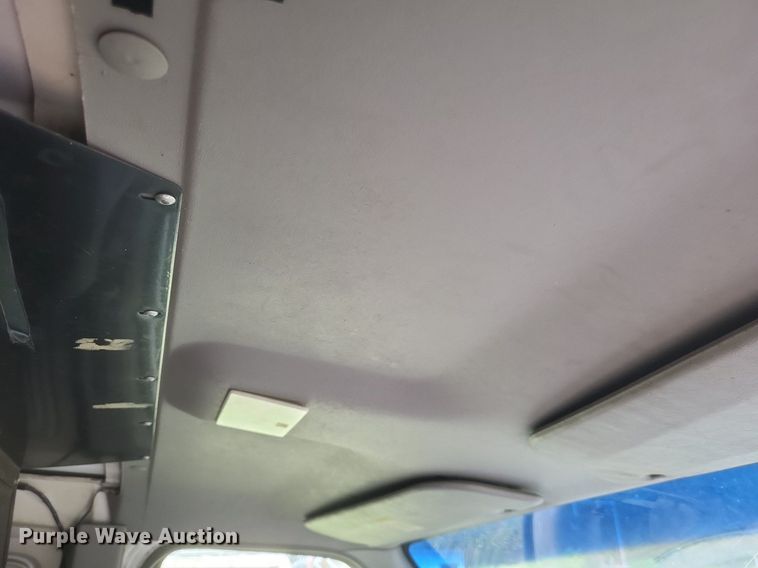 image for item DR4946 2000 Ford  E250 van