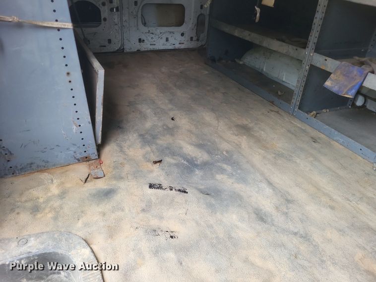 image for item DR4946 2000 Ford  E250 van