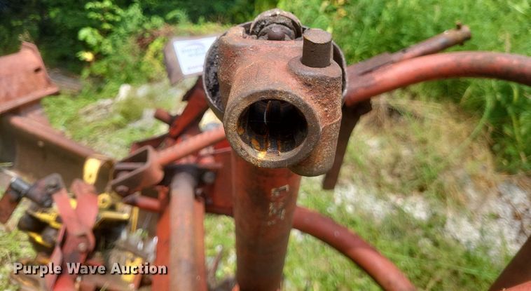 image for item DR4948 Sperry New Holland 451 sickle mower