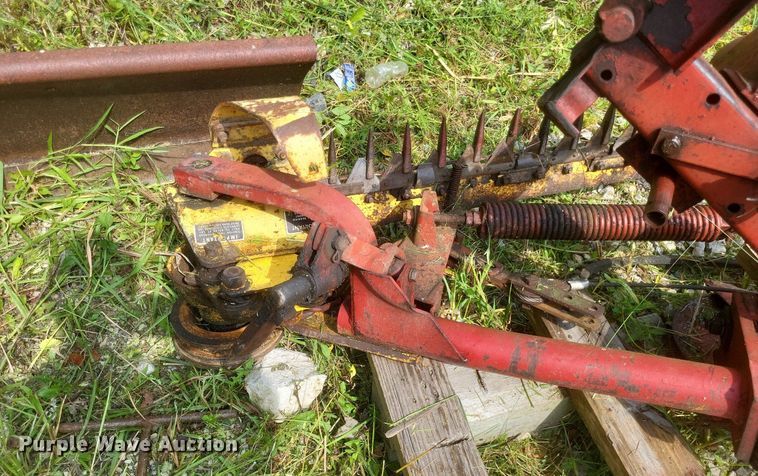 image for item DR4948 Sperry New Holland 451 sickle mower