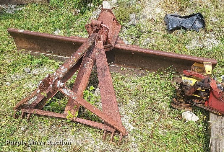 image for item DR4948 Sperry New Holland 451 sickle mower