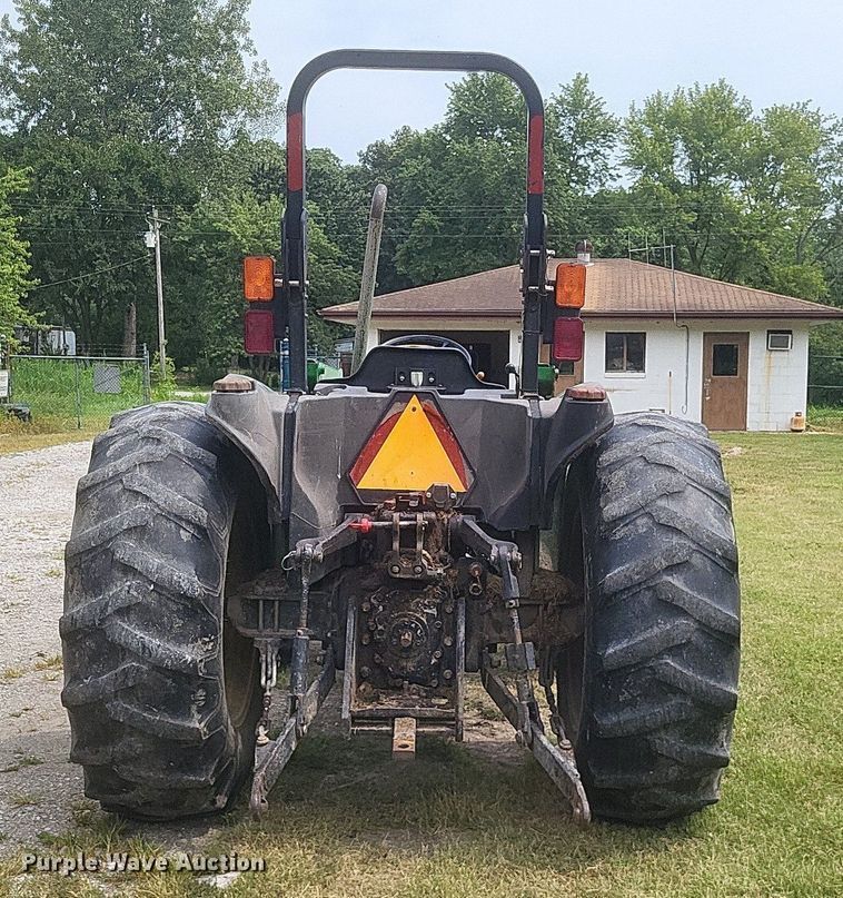 image for item DR4950 2004 John Deere  5205 tractor