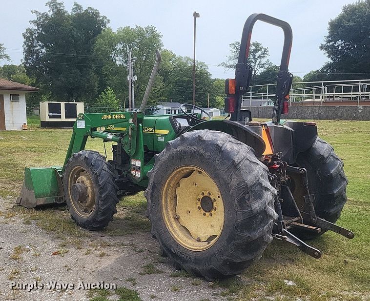 image for item DR4950 2004 John Deere  5205 tractor