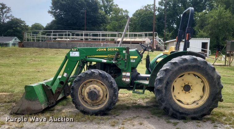 image for item DR4950 2004 John Deere  5205 tractor