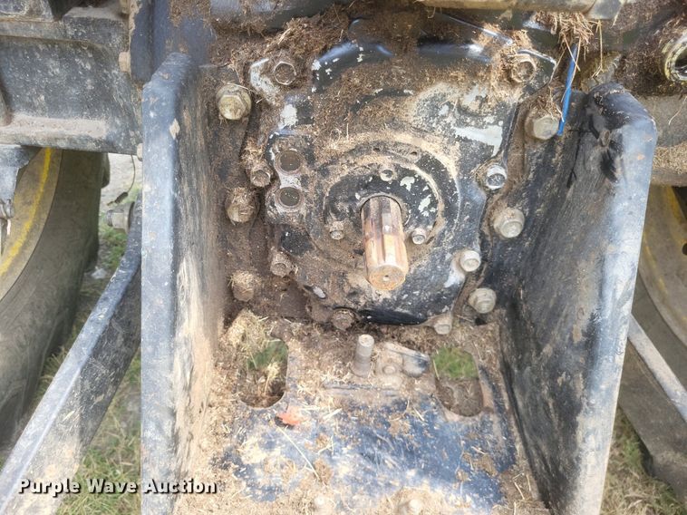 image for item DR4950 2004 John Deere  5205 tractor