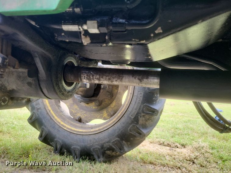 image for item DR4950 2004 John Deere  5205 tractor