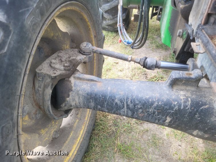 image for item DR4950 2004 John Deere  5205 tractor