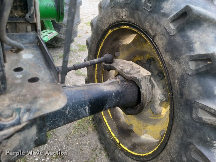 image for item DR4950 2004 John Deere  5205 tractor