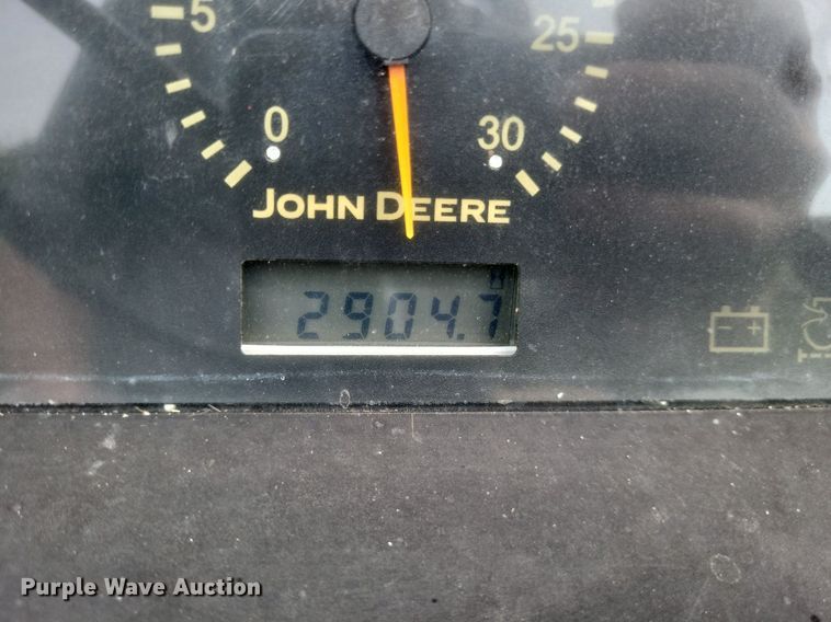 image for item DR4950 2004 John Deere  5205 tractor