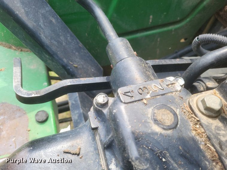 image for item DR4950 2004 John Deere  5205 tractor