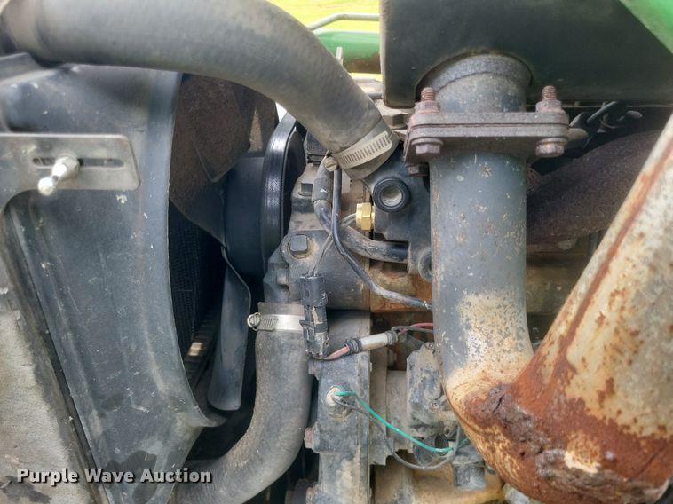 image for item DR4950 2004 John Deere  5205 tractor