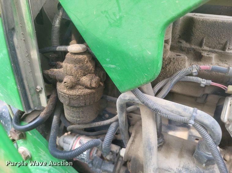 image for item DR4950 2004 John Deere  5205 tractor