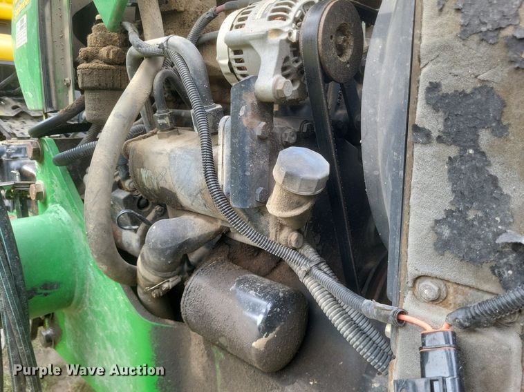 image for item DR4950 2004 John Deere  5205 tractor