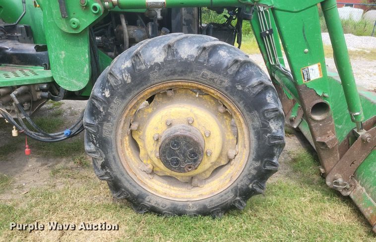 image for item DR4950 2004 John Deere  5205 tractor